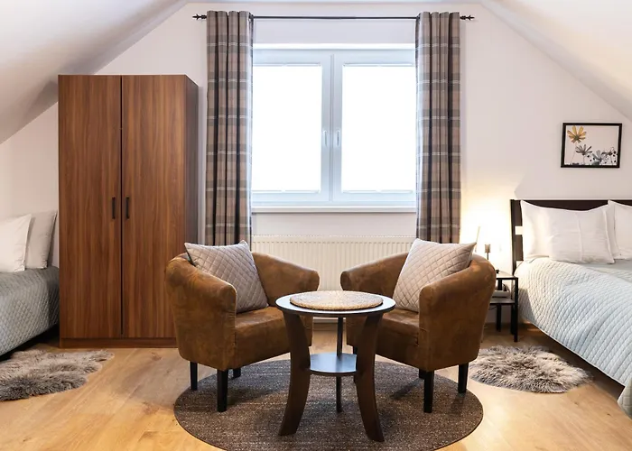 Molonowka 3* شتوروك