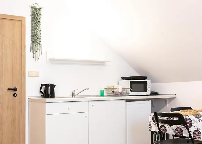 Molonowka 3* شتوروك