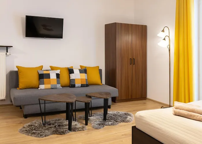 Molonowka 3* شتوروك