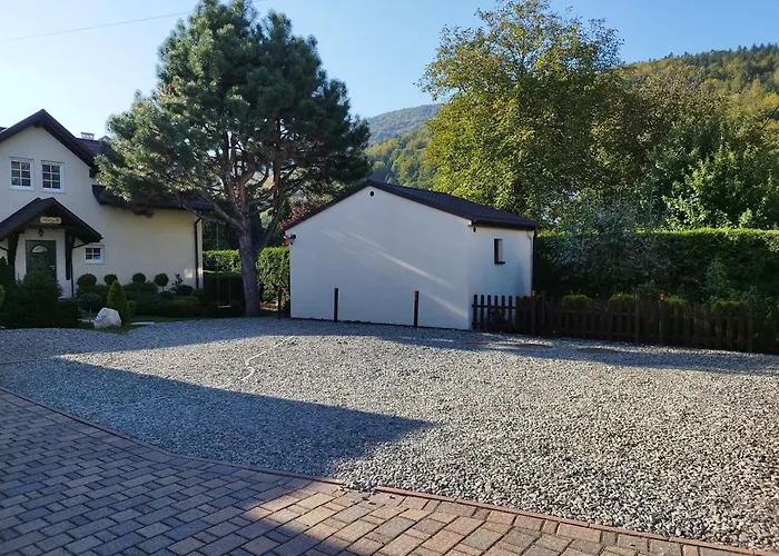 Molonowka 3* شتوروك